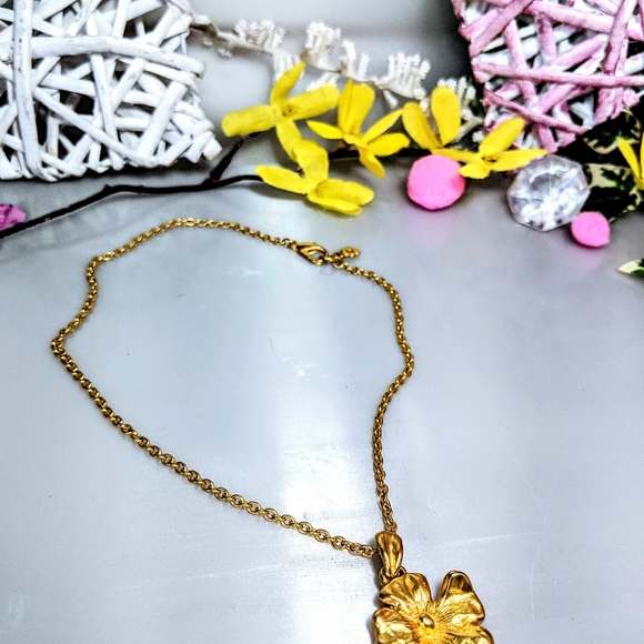 KENZO Flower Necklace - Picture 3 of 6